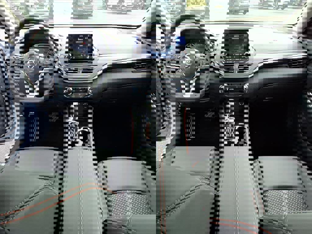 New 2025 Nissan Altima 2.5 SR image 6