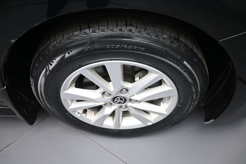 Certified 2025 Toyota Camry LE w/ Convenience Package FWD image 13