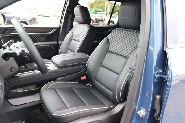 New 2026 GMC Acadia Denali image 13