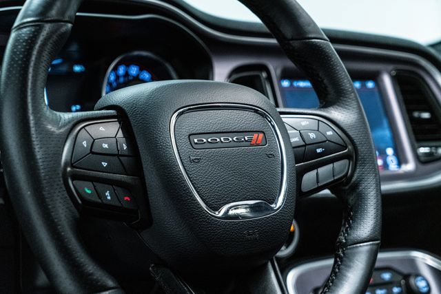 Used 2017 Dodge Challenger R/T Scat Pack RWD image 24