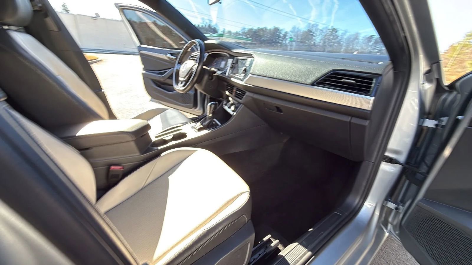 Used 2019 Volkswagen Jetta R-Line w/ R-Line Cold Weather Package image 41