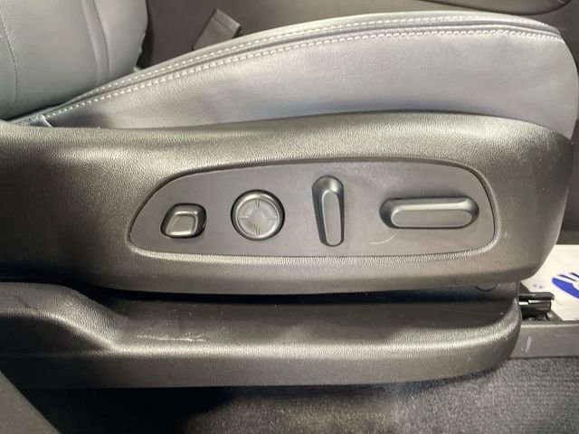 Used 2021 Buick Enclave Premium w/ Sun and Sites Package image 34