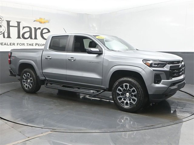 Used 2023 Chevrolet Colorado LT w/ LT Convenience Package III image 6