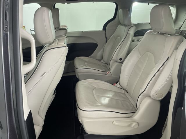 Used 2018 Chrysler Pacifica Limited w/ Advanced Safetytec Group image 21