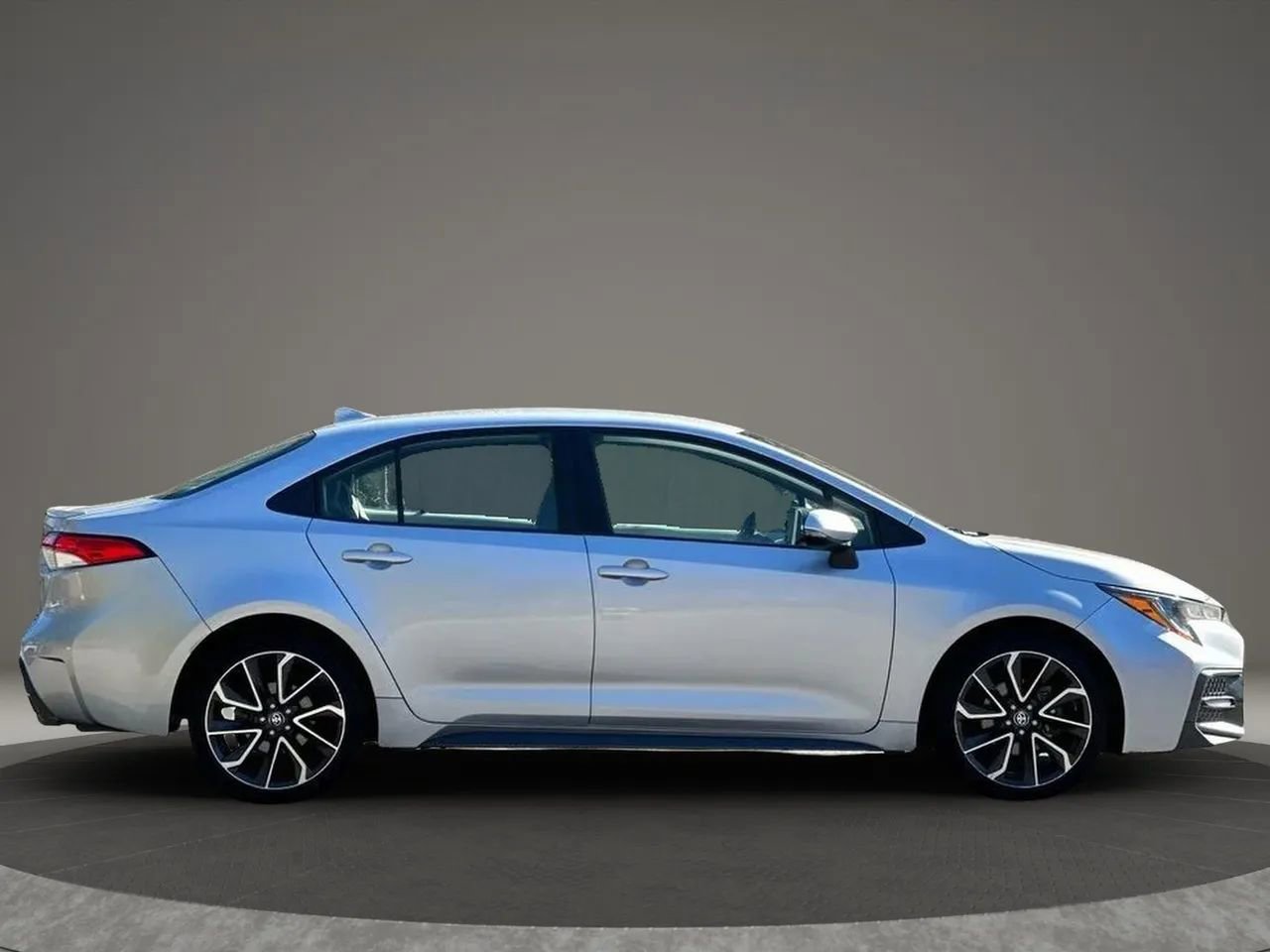 Used 2020 Toyota Corolla SE image 8