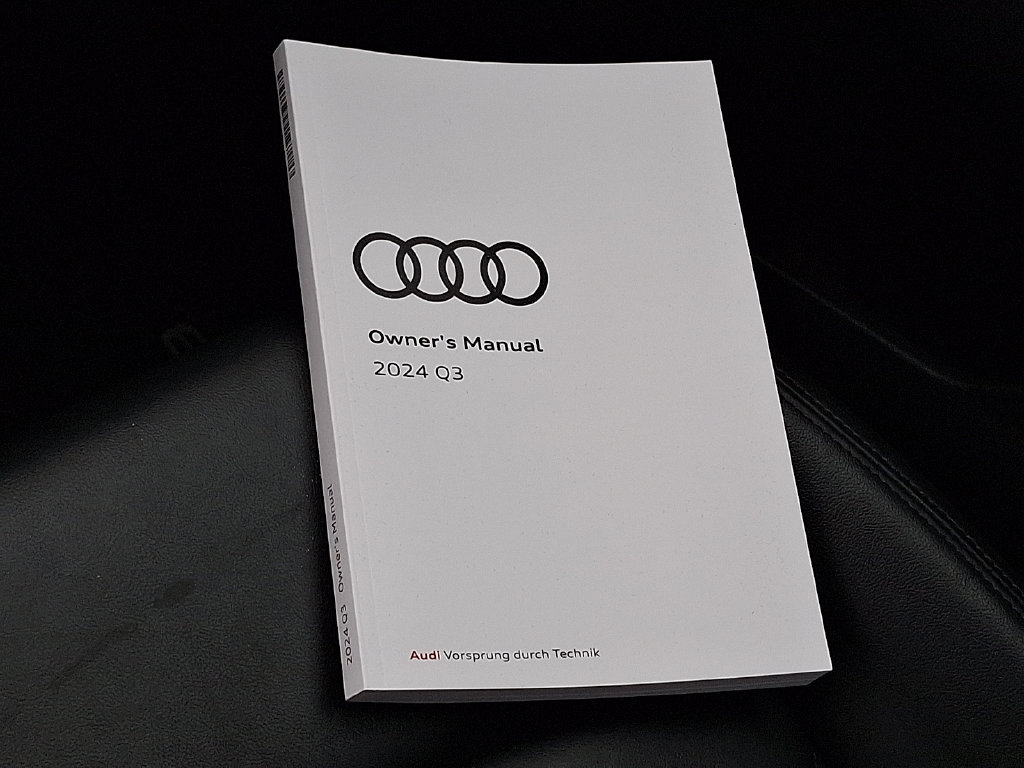 Used 2024 Audi Q3 2.0T Premium w/ Convenience Package AWD/4WD image 27