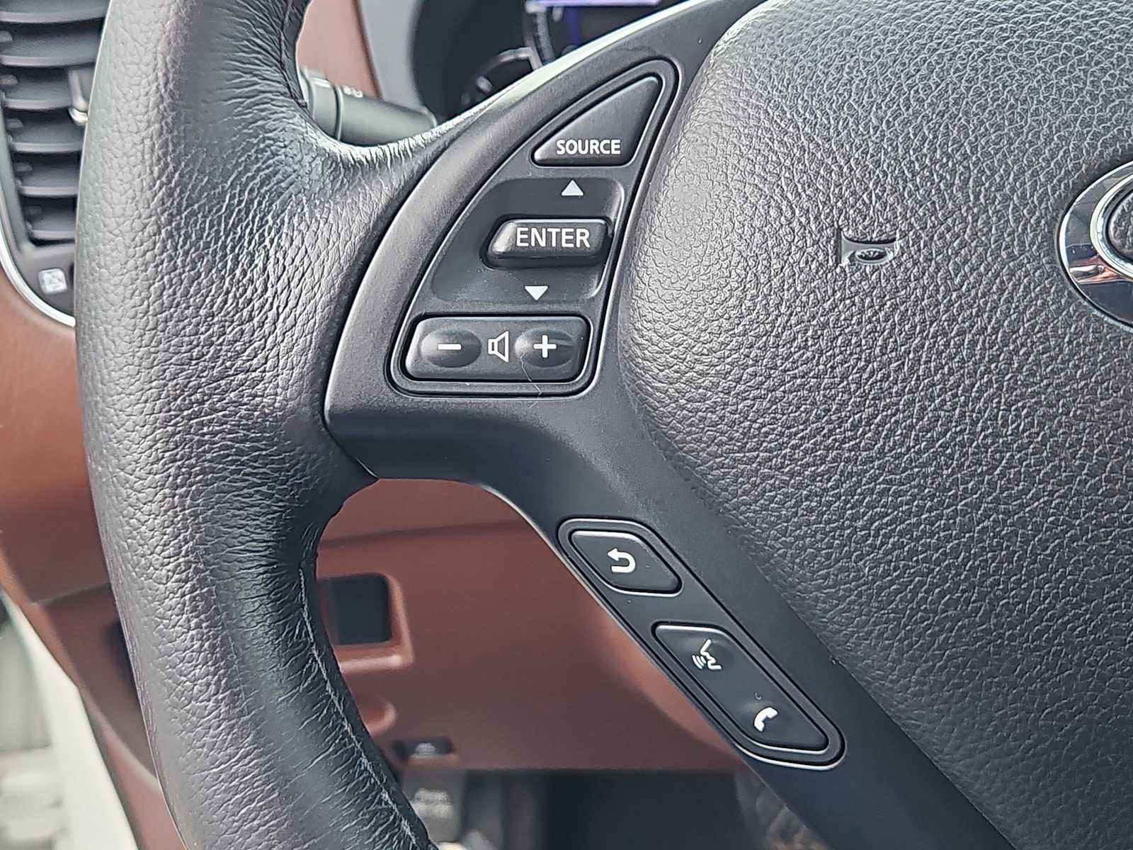 Used 2015 INFINITI QX50 Journey w/ Premium Package image 23