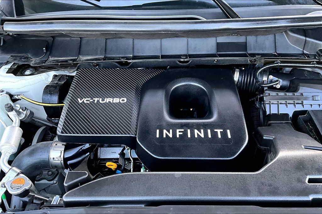 Certified 2025 INFINITI QX60 Luxe image 11