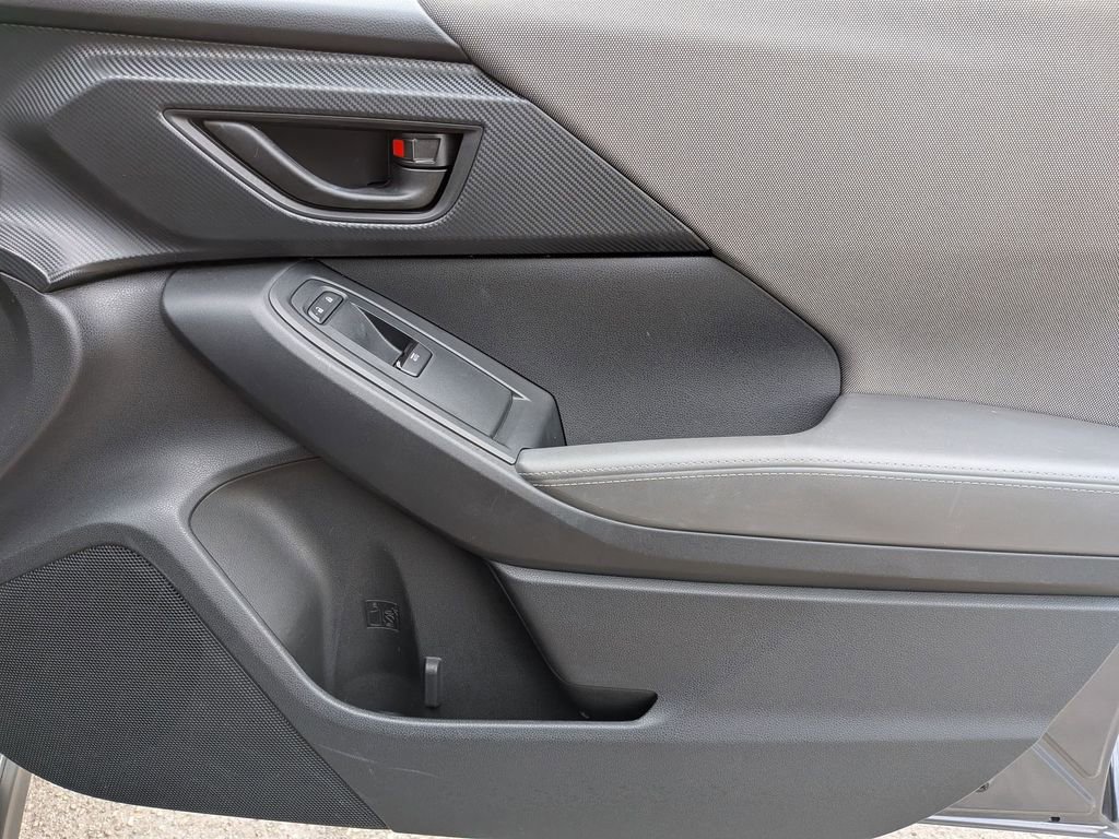 Used 2024 Subaru Crosstrek 2.0i Premium image 33