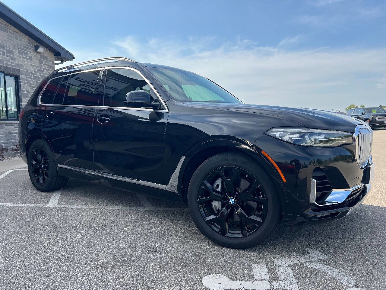 Used 2019 BMW X7 xDrive40i w/ Premium Package image 3