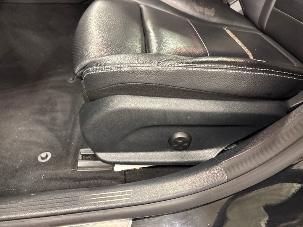 Used 2016 Mercedes-Benz C 300 Sedan image 23