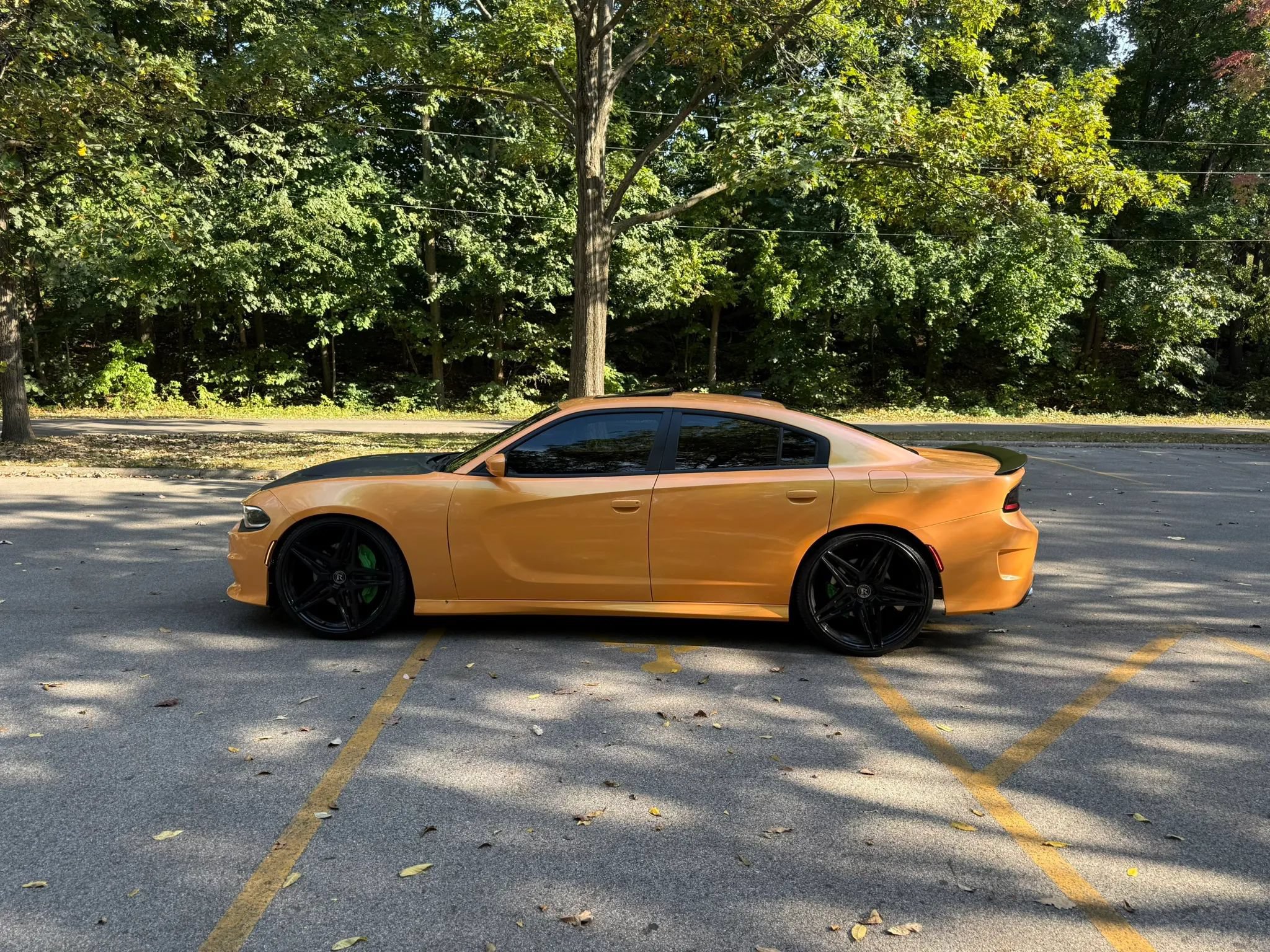 Used 2017 Dodge Charger R/T RWD image 4