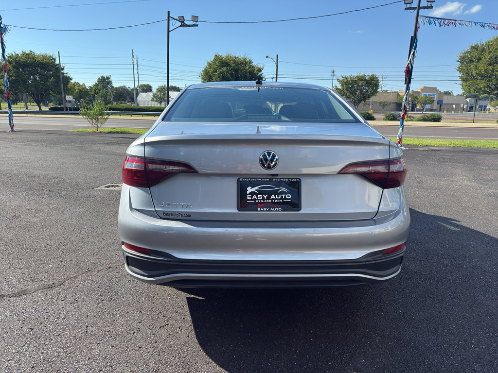 Used 2024 Volkswagen Jetta S image 4