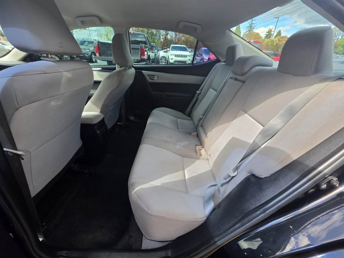 Used 2016 Toyota Corolla LE FWD image 15