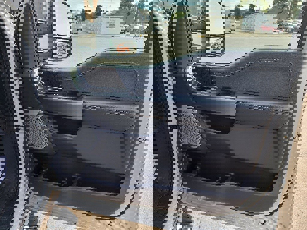 New 2026 Ford F350 Lariat image 13