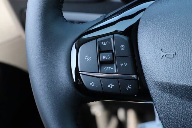 Used 2025 Ford Escape SE w/ PHEV Premium Package FWD image 26