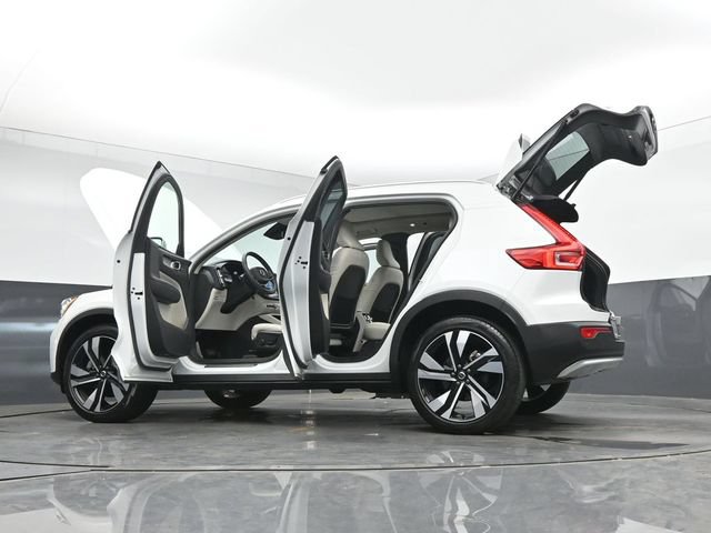 Used 2023 Volvo XC40 B5 Ultimate w/ Protection Package Premier AWD/4WD image 55