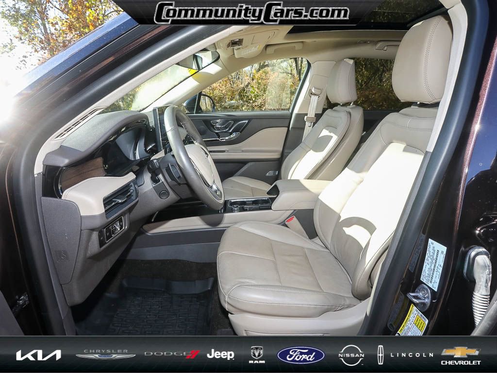 Certified 2023 Lincoln Corsair Reserve w/ Equipment Group 201A image 12