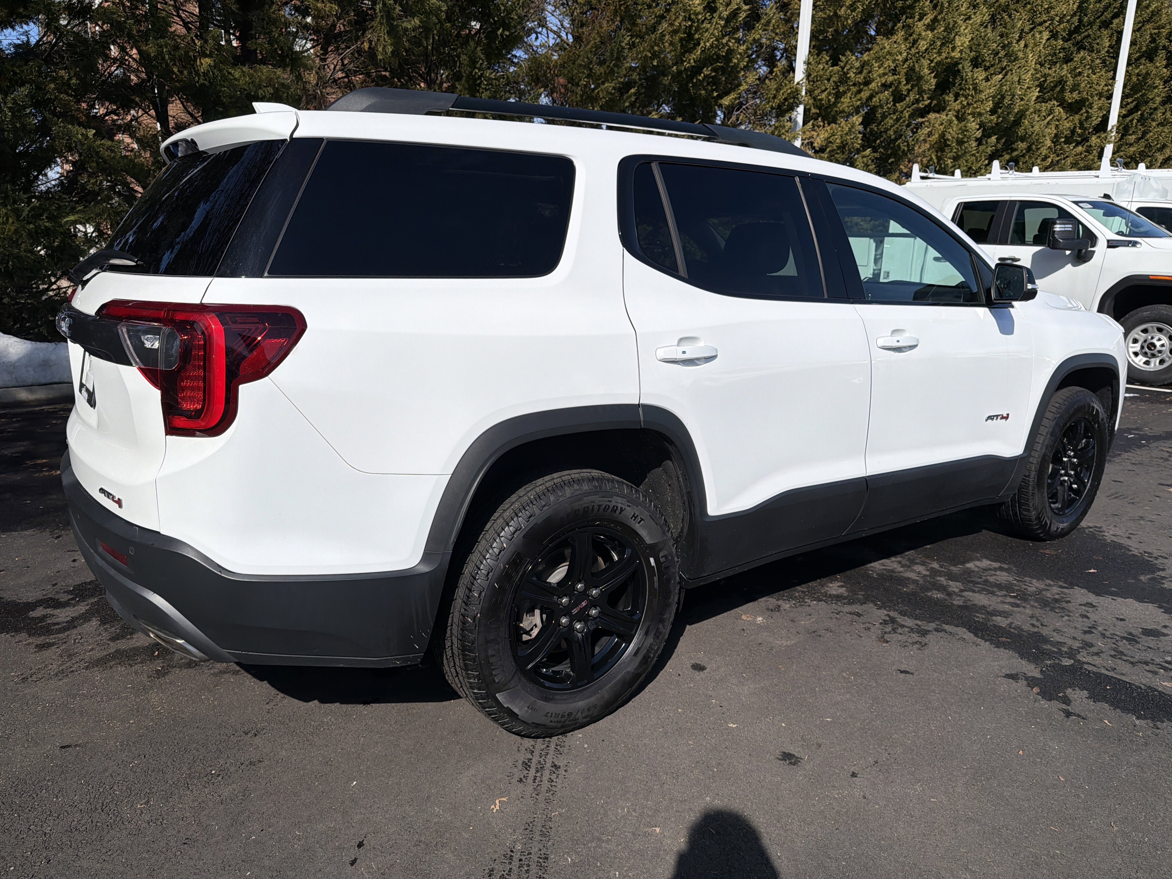 Used 2023 GMC Acadia AT4 w/ Technology Package image 10