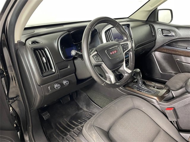 Used 2017 GMC Canyon SLE image 3