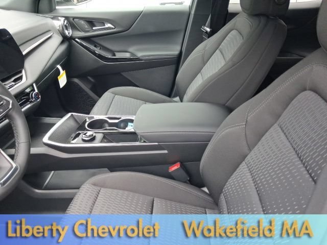 New 2026 Chevrolet Equinox LT w/ Safety and Technology Package AWD/4WD image 8
