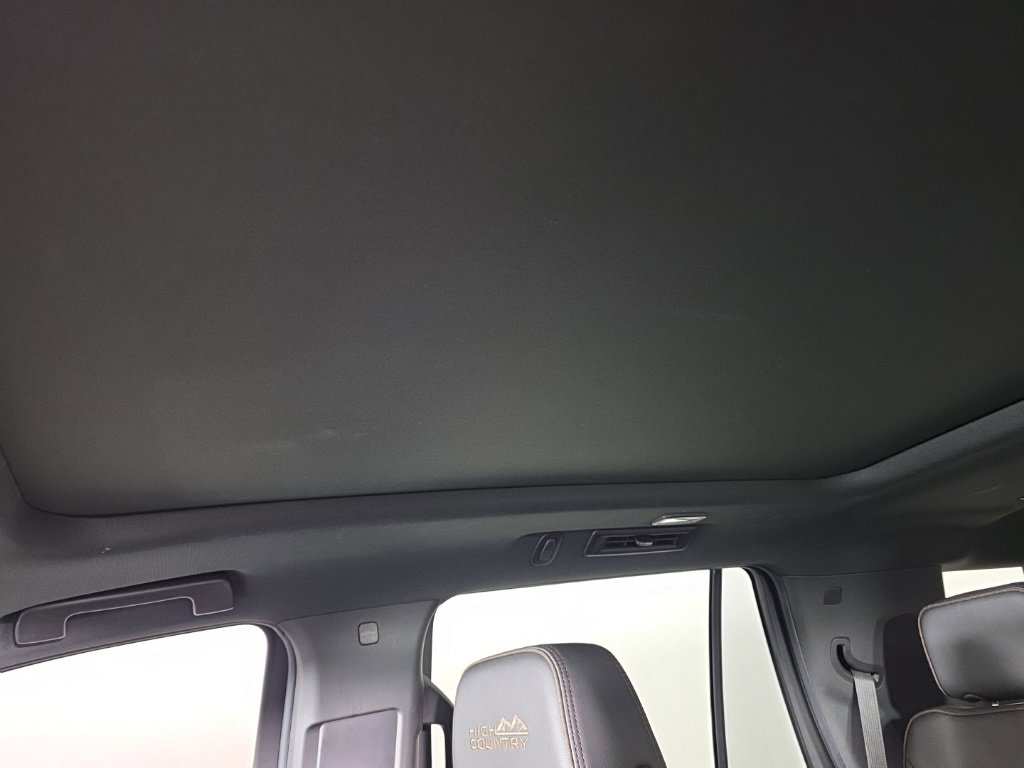 Used 2021 Chevrolet Tahoe High Country w/ Premium Package image 28