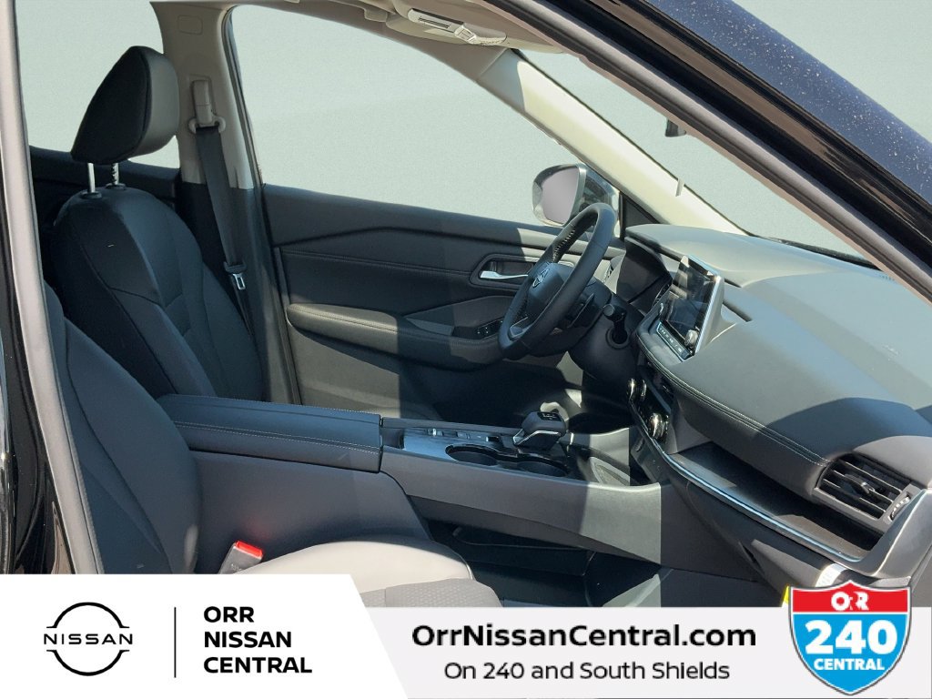New 2026 Nissan Rogue Dark Armor FWD image 11