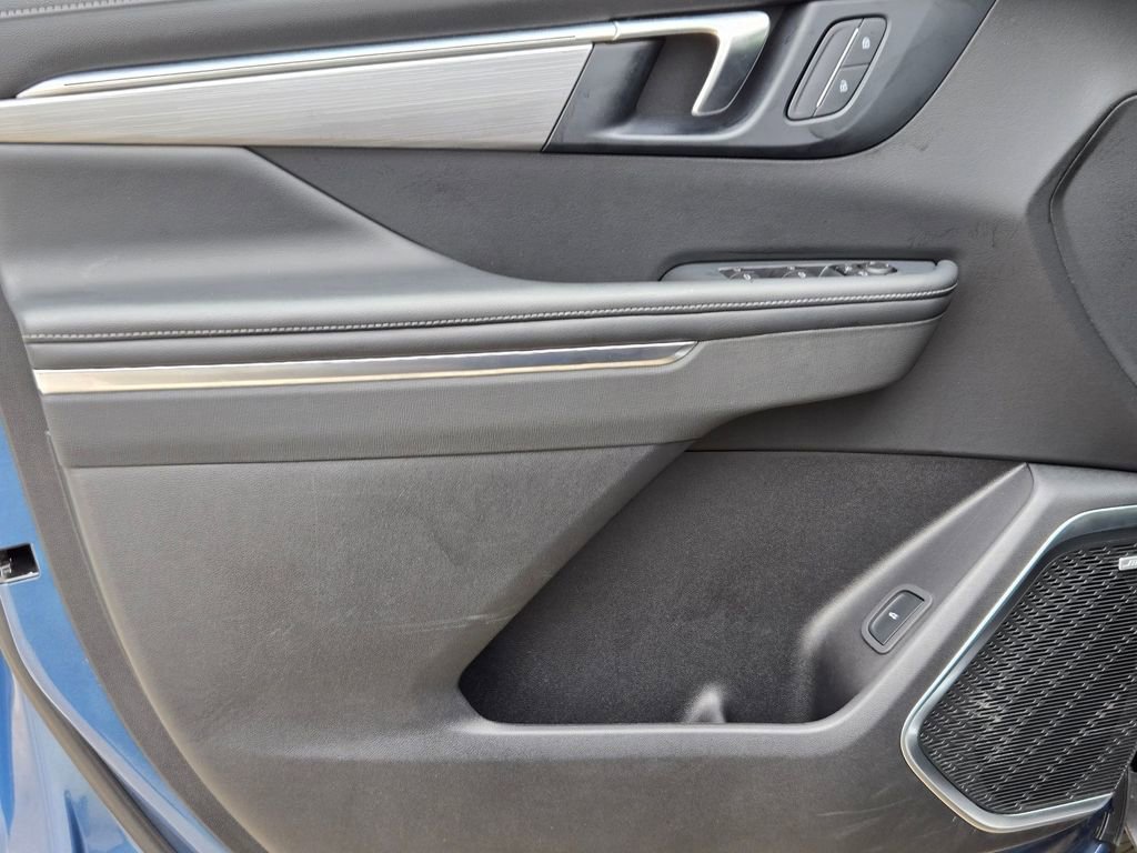 Used 2025 Buick Enclave Preferred image 24