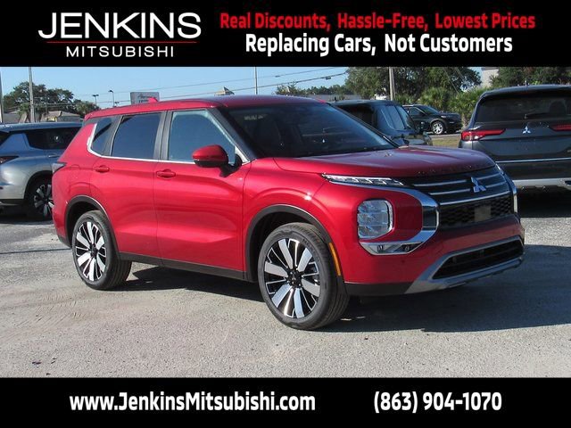 New 2025 Mitsubishi Outlander SE image 1