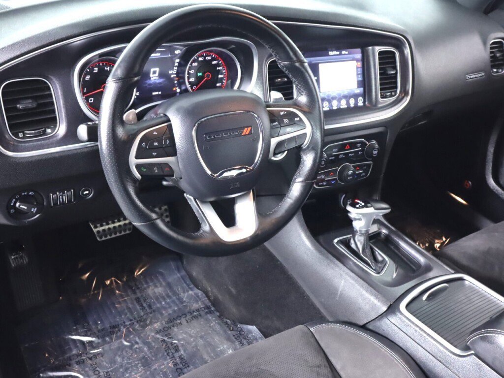 Used 2017 Dodge Charger R/T Scat Pack w/ Beats Audio Group image 9