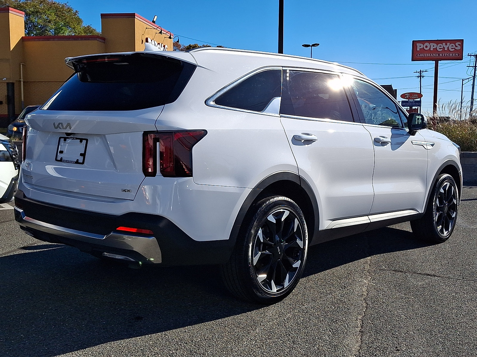 Used 2025 Kia Sorento EX w/ Panoramic Sunroof Package AWD/4WD image 7