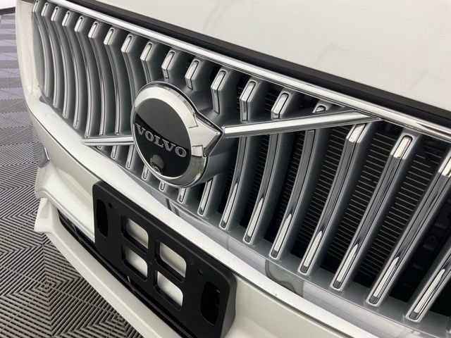 Used 2024 Volvo XC90 T8 Ultimate w/ Protection Package Premier AWD/4WD image 9