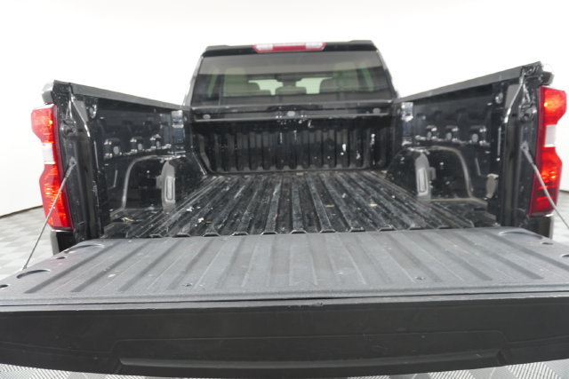 Used 2025 Chevrolet Silverado 1500 LT AWD/4WD image 36