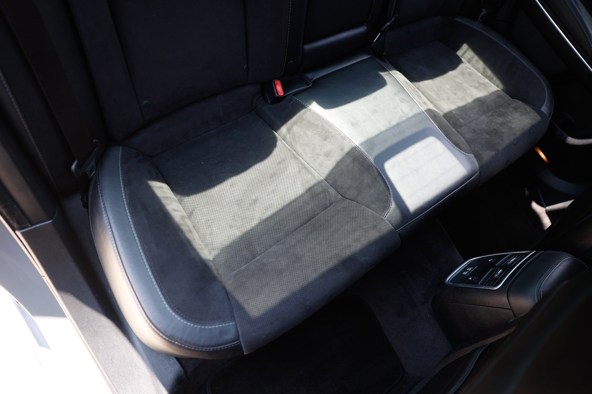 Used 2018 Dodge Charger R/T Scat Pack RWD image 17