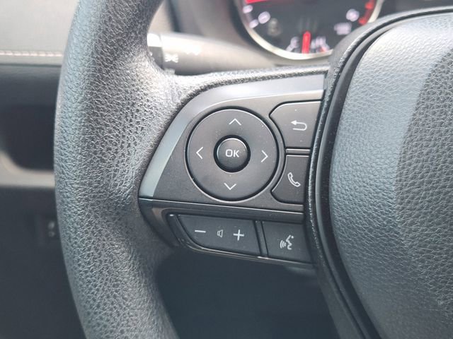 Used 2022 Toyota RAV4 LE image 22