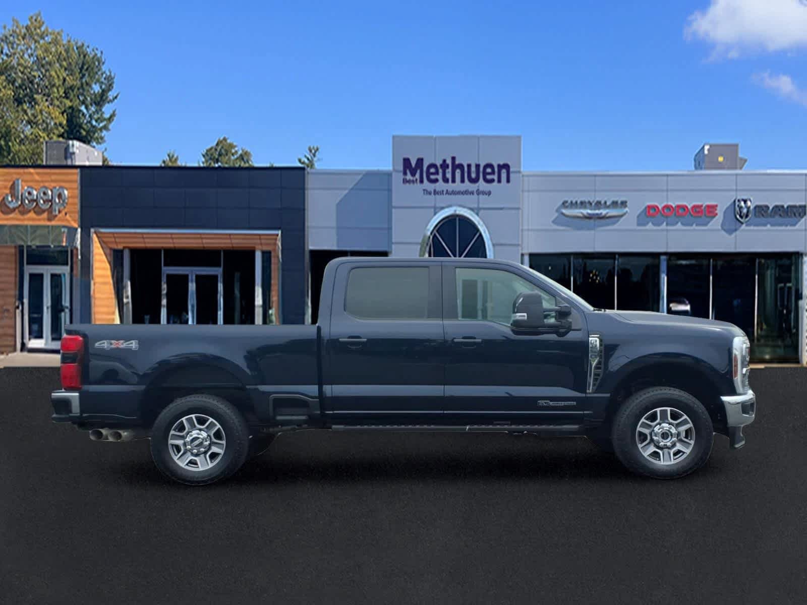 Used 2024 Ford F250 Lariat AWD/4WD image 2