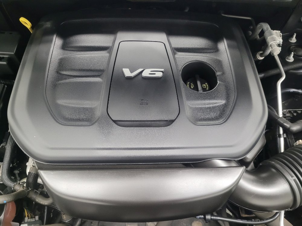 Used 2019 Jeep Grand Cherokee Laredo image 30