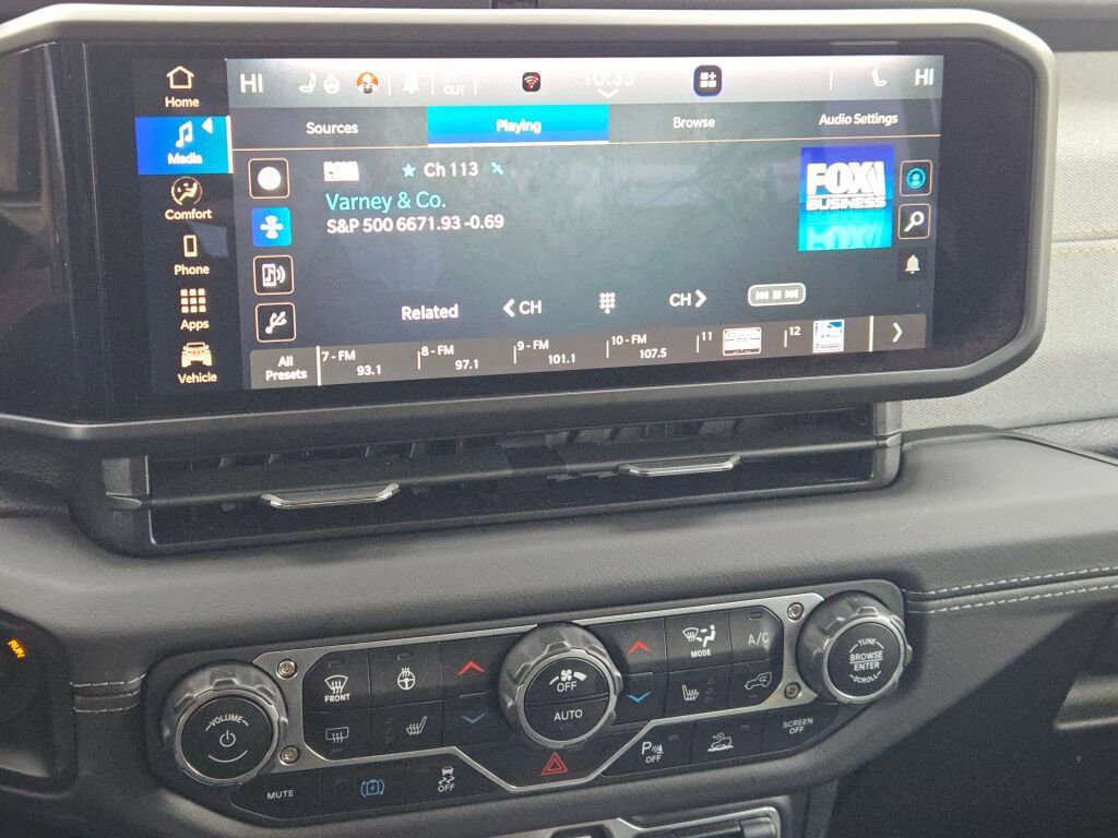 Used 2025 Jeep Wrangler Sahara 4xe w/ Safety Group image 21