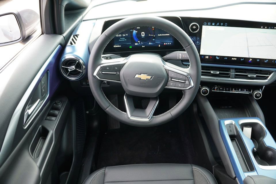 New 2026 Chevrolet Equinox EV LT AWD/4WD image 12