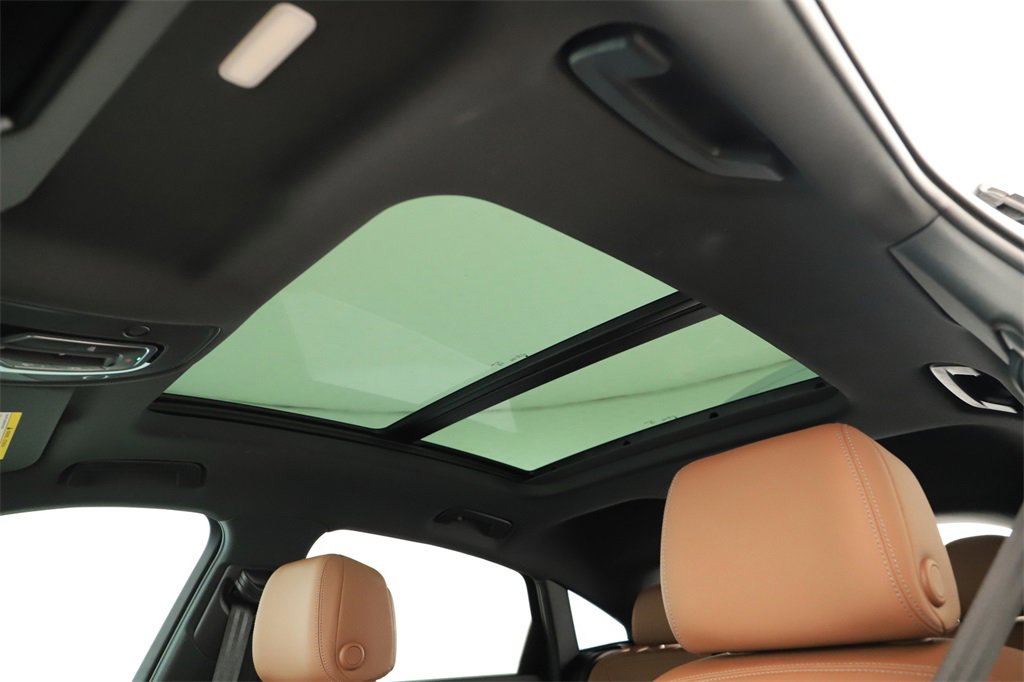 Used 2024 Audi Q8 e-tron Premium Plus w/ Premium Plus Package image 26