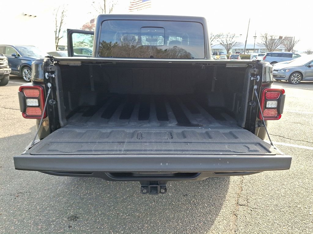 Used 2023 Jeep Gladiator Mojave w/ LED Lighting Group AWD/4WD image 27