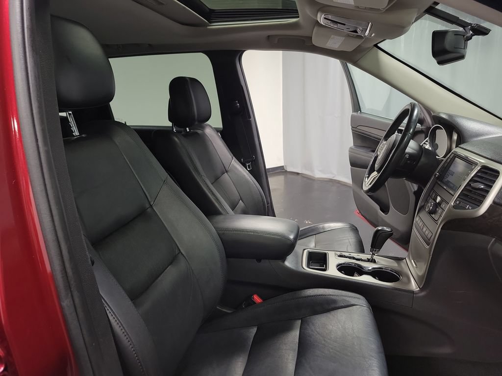 Used 2012 Jeep Grand Cherokee Laredo AWD/4WD image 32