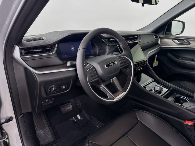 New 2025 Jeep Grand Cherokee Limited image 9