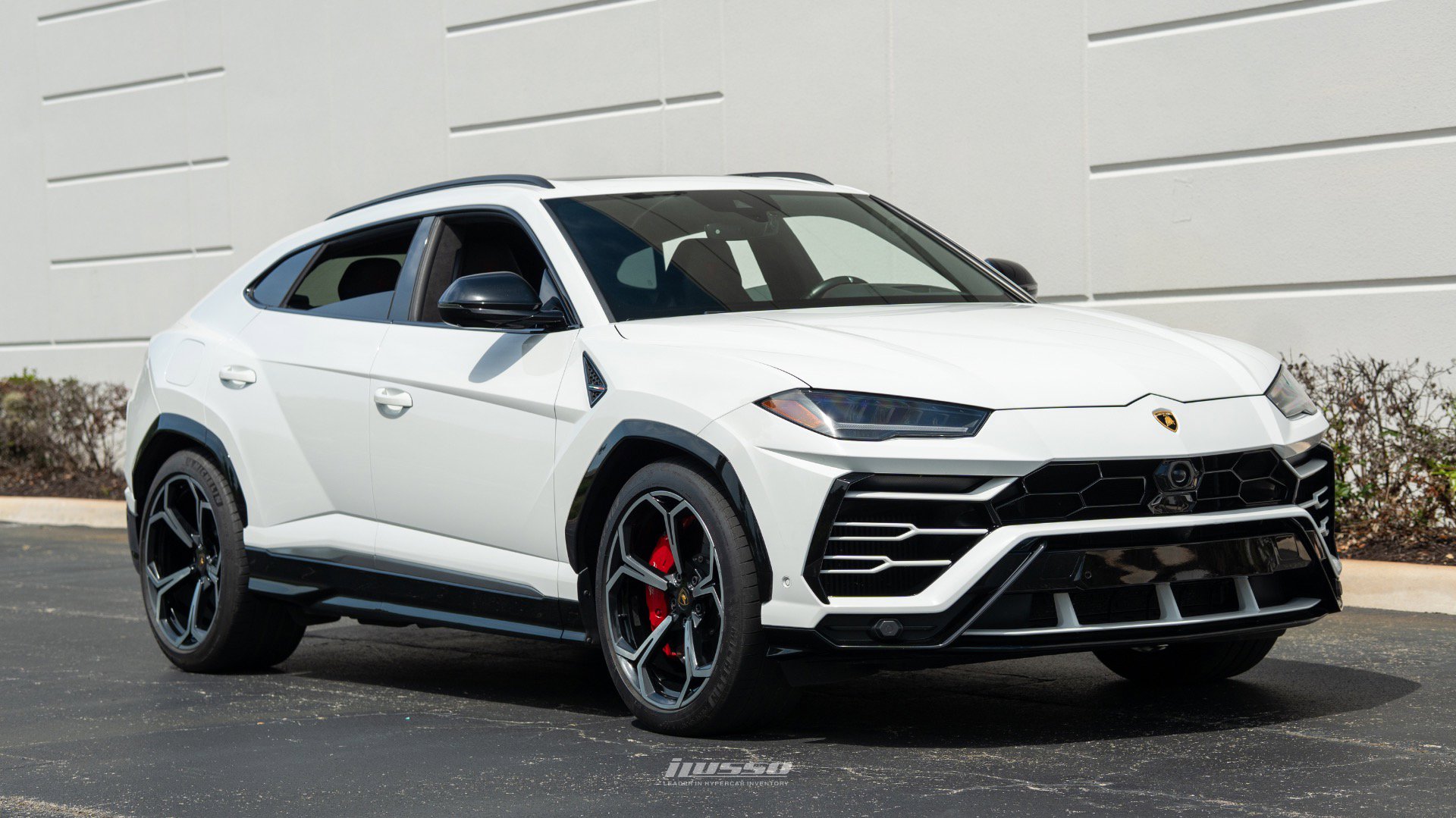 Used 2021 Lamborghini Urus image 2
