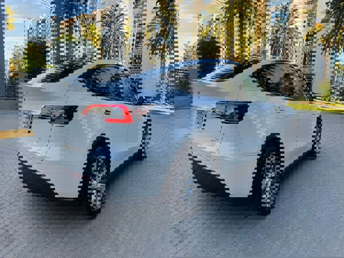 Used 2023 Tesla Model Y Long Range image 6