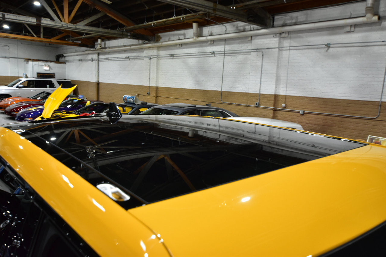 Used 2022 Rivian R1T Adventure image 13