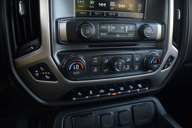 Used 2019 GMC Sierra 2500 Denali w/ Duramax Plus Package AWD/4WD image 11