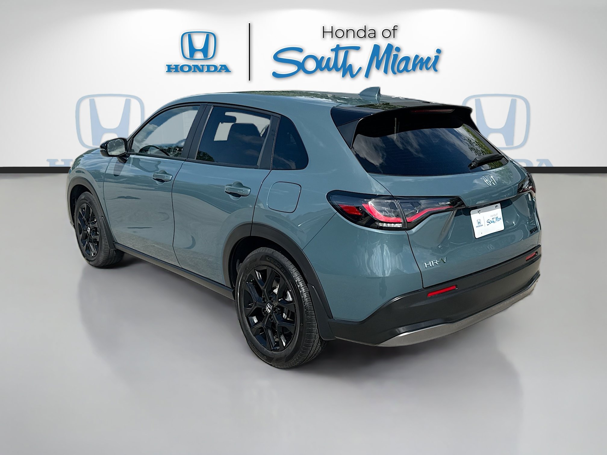 Certified 2025 Honda HR-V Sport image 5