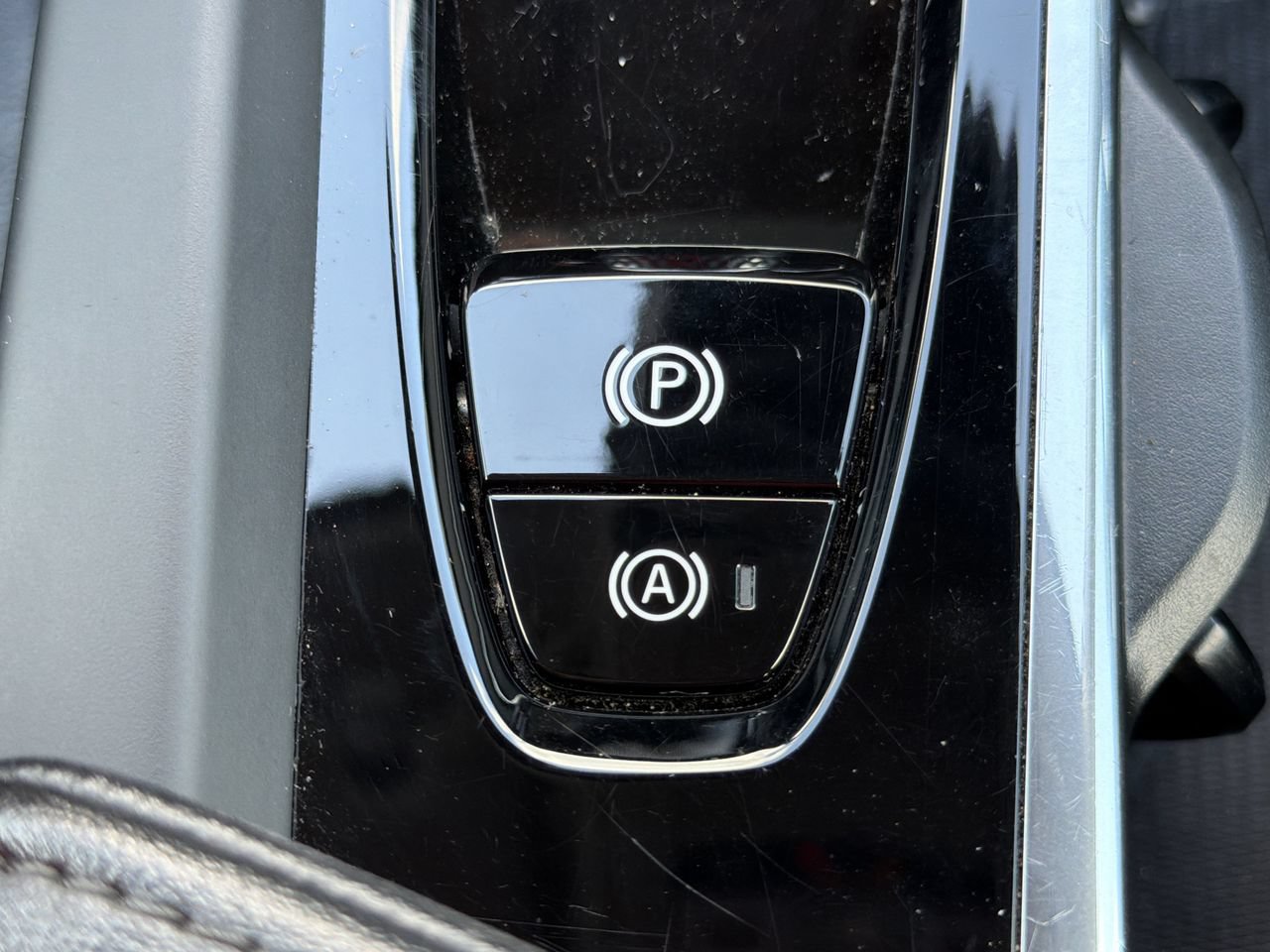 Used 2024 Volvo S60 B5 Core FWD image 7