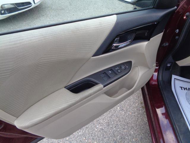 Used 2016 Honda Accord LX image 14